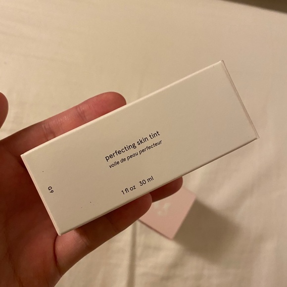 ⚡️Brand New⚡️Glossier skin tint set - Picture 4 of 6
